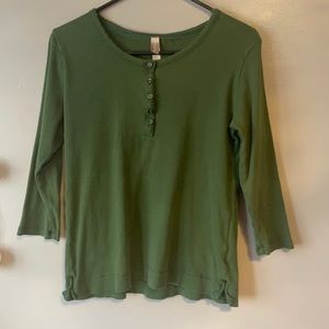 dark green long sleeve with buttons